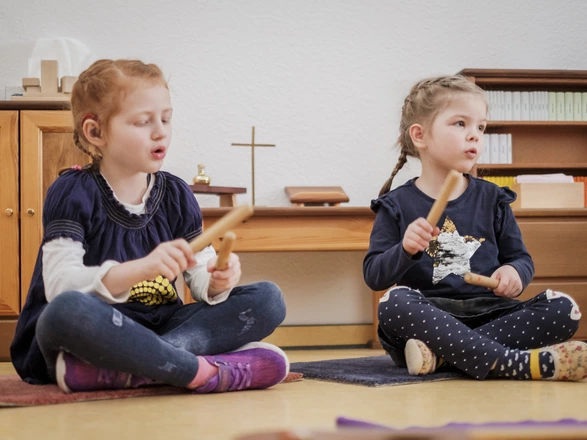 Kinder machen Musik